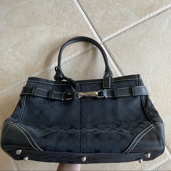 BLACK COACH PURSE - Picture 3 of 13